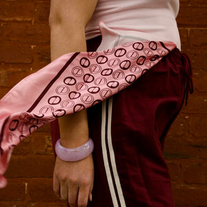 Pink scarf with plum icons – EVELO